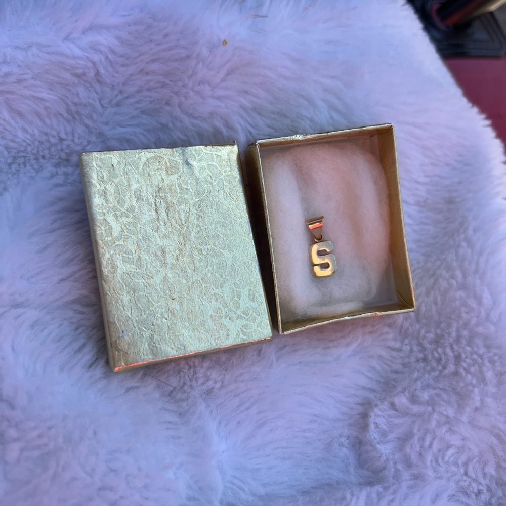 Vintage 14k Gold "S" Charm